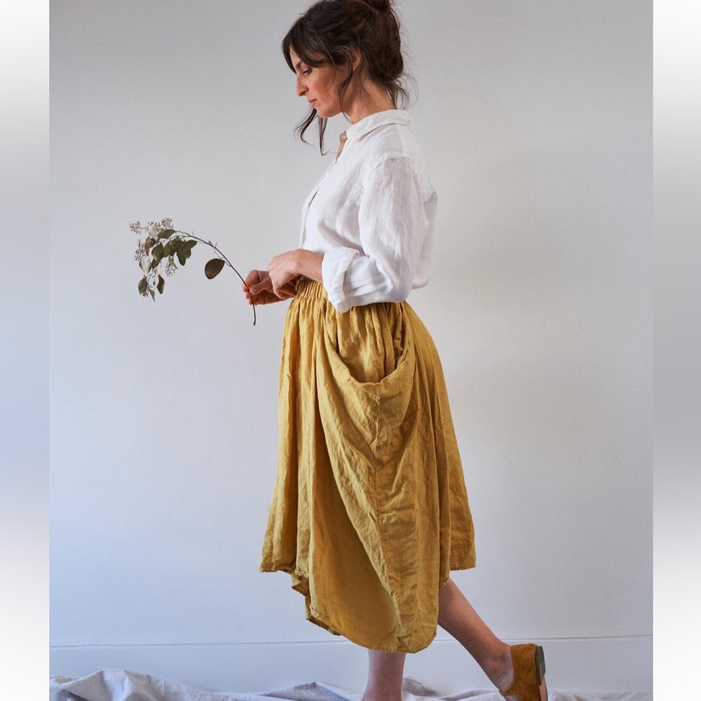 MuuMuu the Venus skirt size medium Japanese linen